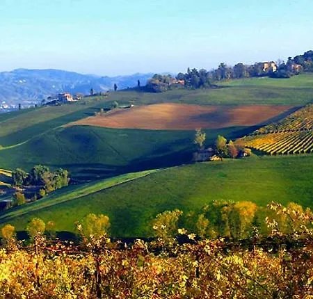 Bed & Breakfast La Corte Di Castello Castello di Serravalle